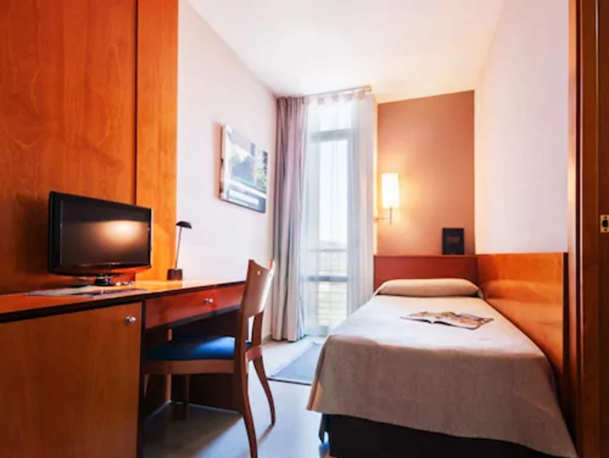 Hotel Granollers Exteriör bild